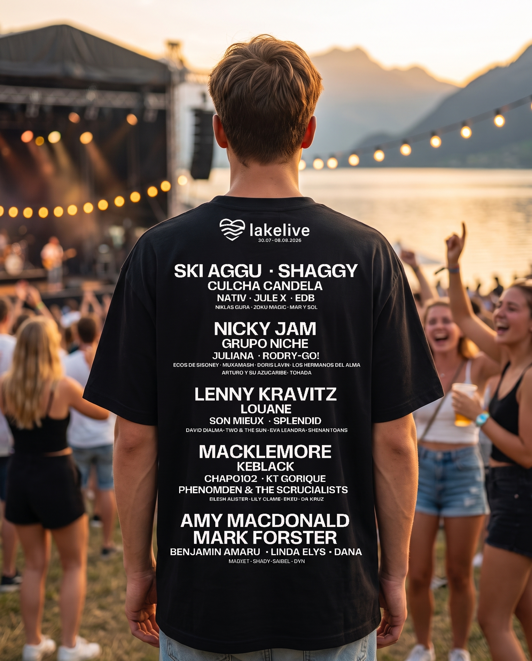 T-shirt Artiste LAKELIVE noir porté au festival, line-up au dos